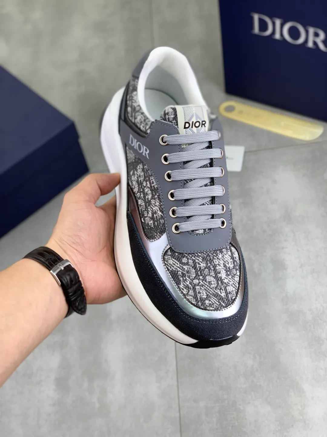 Men's Men's Shoes💰P420💰[New Style]🆘[Dior] 2025 Dior Original Lace-up Low-top Men's Shoes Classic casual shoes🔥This model is the official flagship model, with high quality and made by famous original designers. It is made of high-quality cowhide with original materials➕comfortable and breathable mesh lining➕pigskin insole. The perfect last shape and generous and fashionable design have attracted many consumers. Suitable for drivers to drive🚗. What you want is the best quality in the market. Color 4️⃣Code number: 38--44 (45 customized)